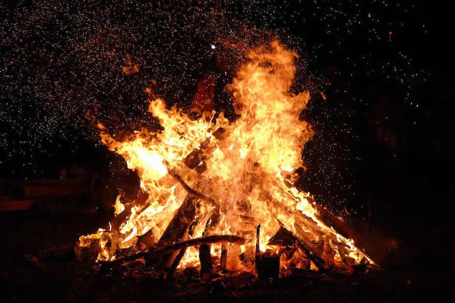 A picture of a bonfire.